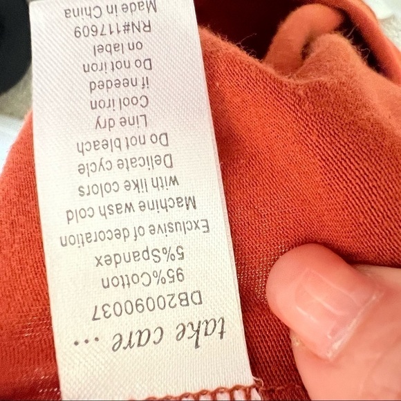 𝅺DOWNEAST bohemian crocheted shirt top XSmall rust Orange short sleeves NEW - Picture 5 of 5